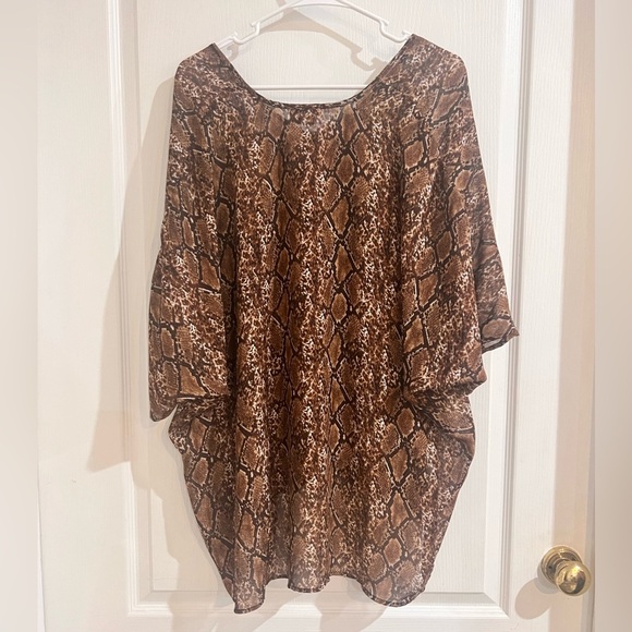 Show Me Your MuMu Snakeprint Transparent Tunic - Picture 4 of 5